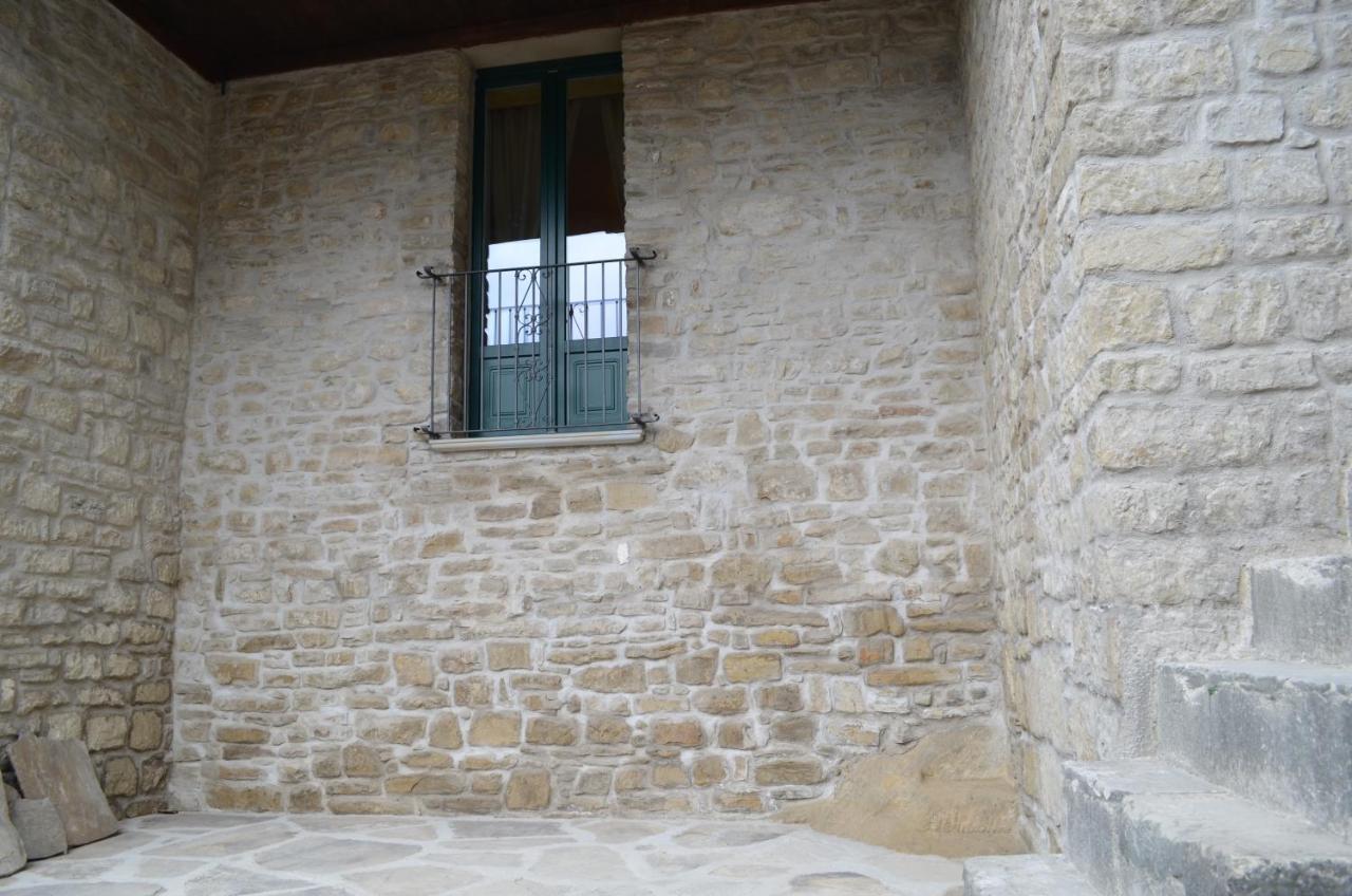 B&B La Casa Di Giulietta Castelmezzano Luaran gambar