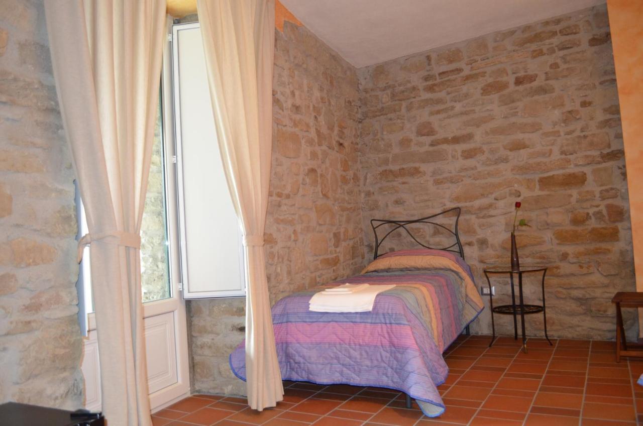 B&B La Casa Di Giulietta Castelmezzano Luaran gambar